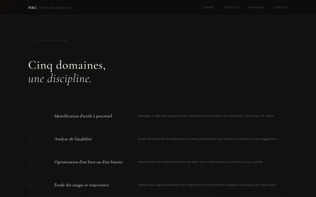 Section services : domaines d’intervention numérotés, chacun avec une courte description
