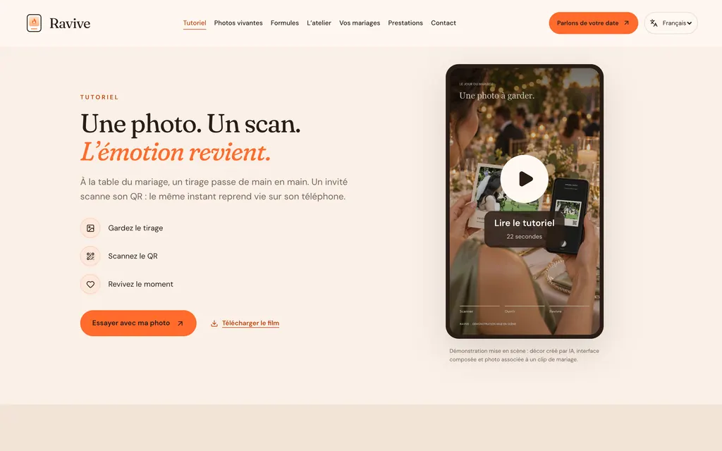 Page tutoriel : trois étapes et lecteur en forme de téléphone pour le film de démonstration