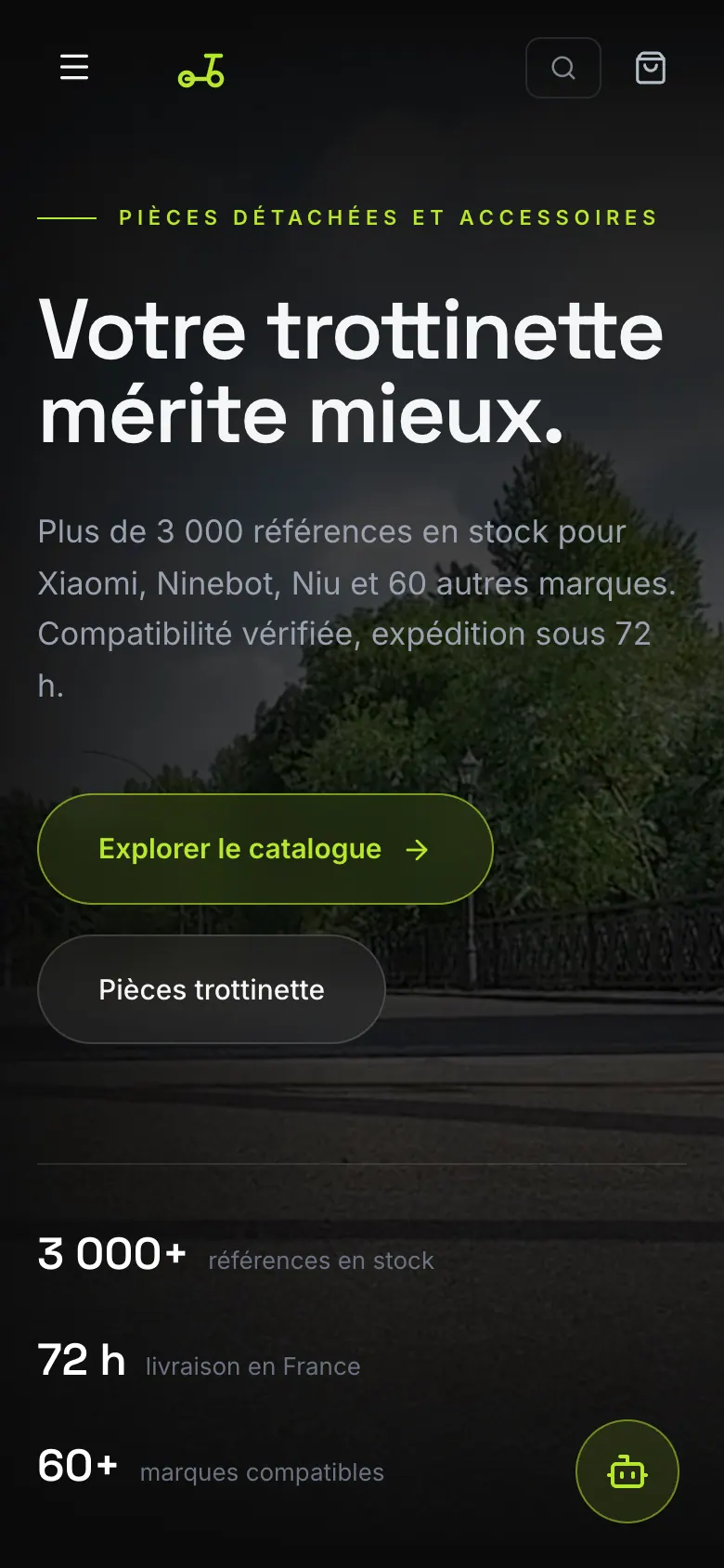Accueil mobile avec titre, boutons catalogue et pièces, chiffres clés et bouton d’assistant
